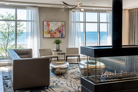 Lounge with Resident Kitchen and Dining Room